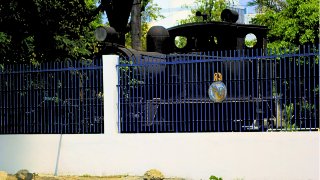 Old train at PNR Tutuban Station